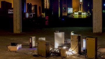 ARCHIPEL, Susanne Hofer, Videoinstallation mit Elektroschrott, Kameras und Videobeamer, CH 2013