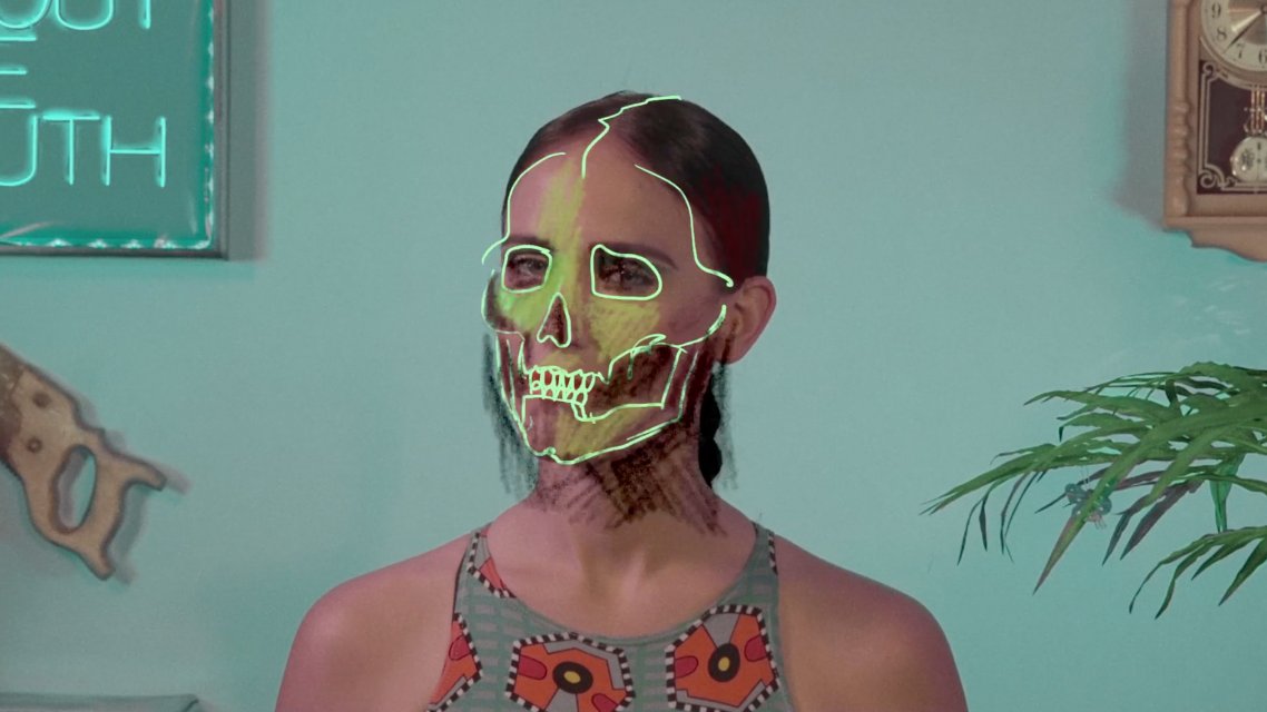 Oasis (La Chica), Marion Castéra, BE 2015